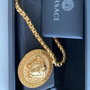 Versace Medusa Pendant - 100% Authentic Ret $995